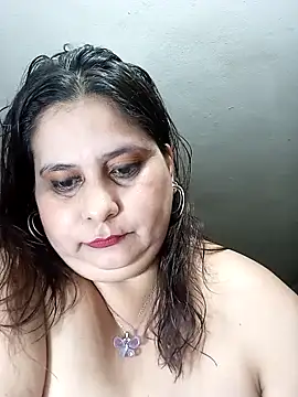 Ayma1983 online show from March 13, 7:04 am