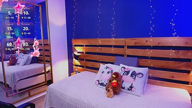 ambar lover online show from October 24, 8:05 pm