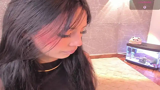 Miss Charlottet online show from December 4, 1:48 am