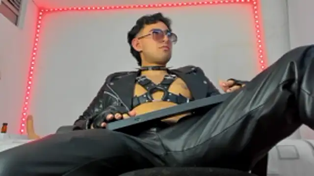 Alexxx savage online show from October 22, 3:07 am
