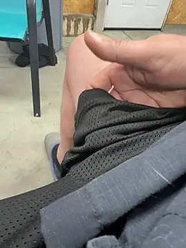 jamesliddick38 online show from April 4, 12:42 am