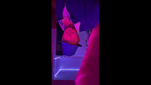 Pussyismyfavoritetaste online show from December 21, 10:00 am