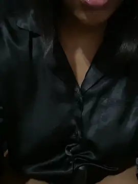 Snapshot of Sipsdoll chatting on November 30, 1:42 am Sipsdoll online show from November 30, 1:42 am