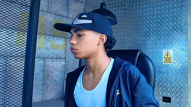 AlanCutee online show from October 21, 12:28 pm