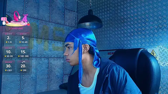 AlanCutee online show from October 25, 1:07 pm