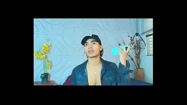 AlanCutee online show from June 5, 12:55 pm
