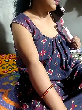 Snapshot of Cute-Swewty chatting on September 27, 3:39 pm Cute-Swewty online show from September 27, 3:39 pm