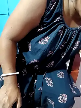 Snapshot of Cute-Swewty chatting on October 16, 2:07 pm Cute-Swewty online show from October 16, 2:07 pm