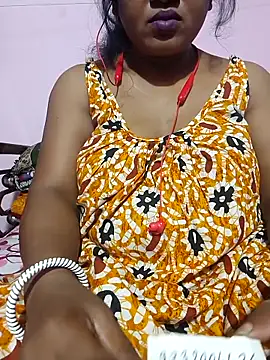 Snapshot of Cute-Swewty chatting on November 5, 1:00 pm Cute-Swewty online show from November 5, 1:00 pm