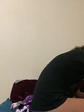 Snapshot of boobislinda chatting on February 28, 3:29 am boobislinda online show from February 28, 3:29 am