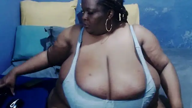 Snapshot of Voluptuousbbw1 chatting on August 2, 8:07 pm Voluptuousbbw1 online show from August 2, 8:07 pm