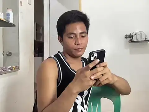 Lloyd wintours online show from February 14, 11:18 am