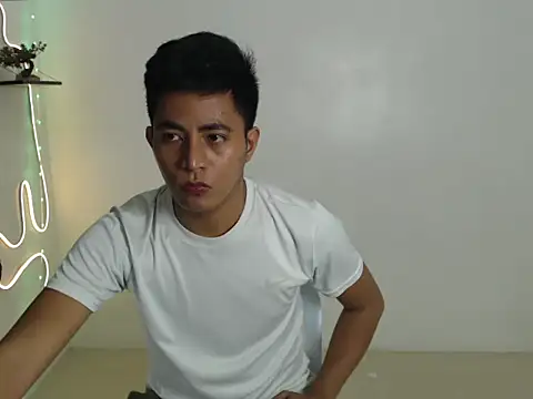 Lloyd wintours online show from March 17, 3:15 pm