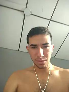 Snapshot of monjita_suyo chatting on January 16, 2:32 pm monjita suyo online show from January 16, 2:32 pm