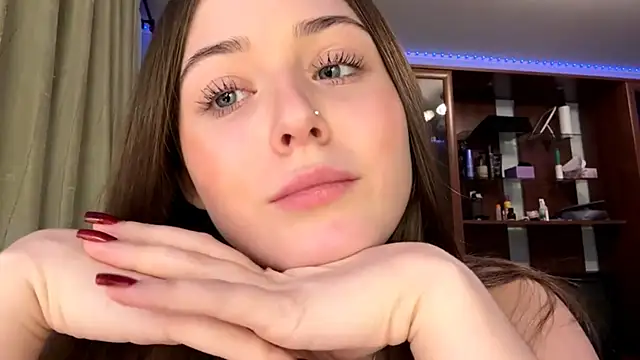 Adel strongwoman online show from November 28, 5:04 pm