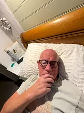 Snapshot of philefc chatting on October 27, 9:08 pm philefc online show from October 27, 9:08 pm