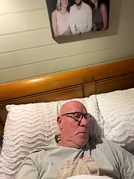 Snapshot of philefc chatting on November 1, 10:23 pm philefc online show from November 1, 10:23 pm