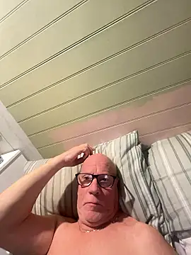 philefc online show from January 10, 9:30 pm