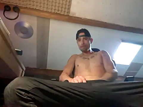 Snapshot of kompiee chatting on November 3, 8:04 am kompiee online show from November 3, 8:04 am