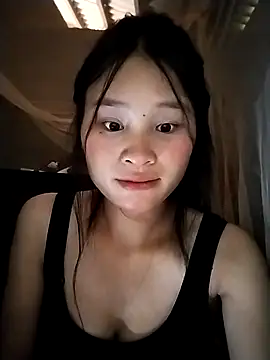 Snapshot of saronla_03 chatting on October 5, 6:56 am saronla 03 online show from October 5, 6:56 am