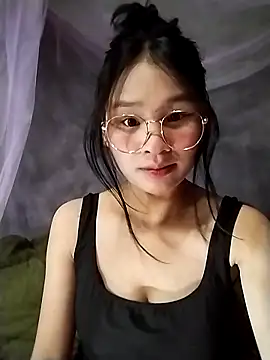 Snapshot of saronla_03 chatting on November 28, 1:58 pm saronla 03 online show from November 28, 1:58 pm