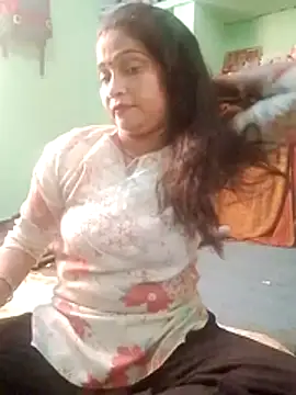 Snapshot of Chandrakanta-Devi chatting on October 26, 9:15 am Chandrakanta-Devi online show from October 26, 9:15 am