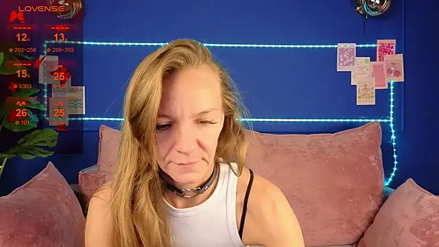 Snapshot of Jesica_mooon chatting on September 25, 1:31 am Jesica mooon online show from September 25, 1:31 am