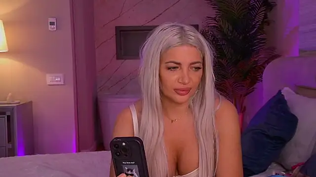 ElsaSinn online show from September 15, 3:39 am