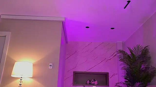 ElsaSinn online show from October 27, 4:05 am