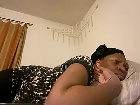 Snapshot of KANDIS864 chatting on November 14, 6:56 am KANDIS864 online show from November 14, 6:56 am