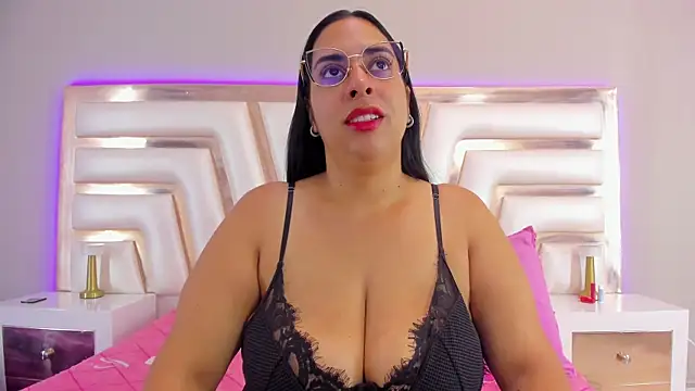 GeminisClark online show from July 1, 12:40 pm
