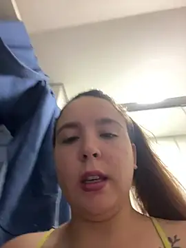 m0ranguinh0s2 online show from June 19, 4:44 pm