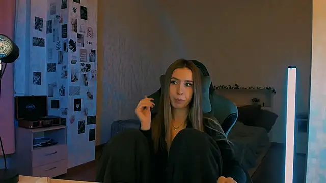 Snapshot of yourrdanceteacher chatting on November 13, 7:35 pm yourrdanceteacher online show from November 13, 7:35 pm