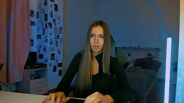 Snapshot of yourrdanceteacher chatting on November 20, 7:35 pm yourrdanceteacher online show from November 20, 7:35 pm