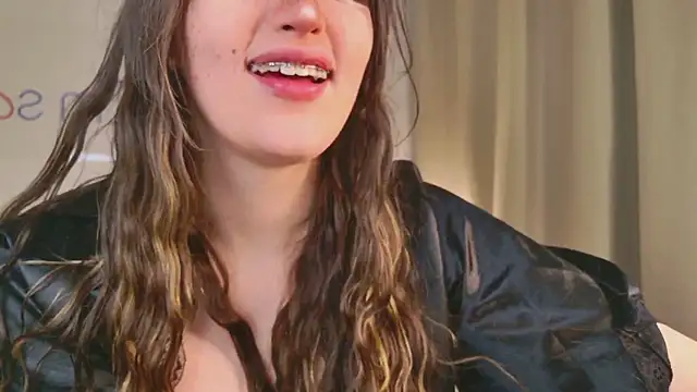 Snapshot of kamila_blush chatting on November 22, 11:59 pm kamila blush online show from November 22, 11:59 pm