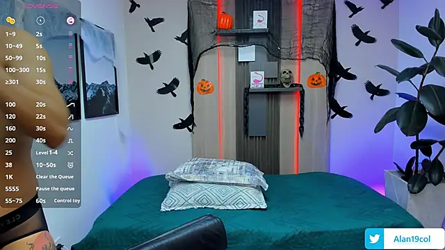 alan nd kevin online show from October 28, 7:05 pm