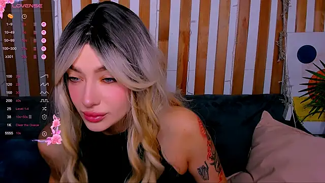 Emily Tylerr online show from March 11, 1:00 am