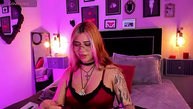 pinkk deemon online show from March 10, 12:54 pm