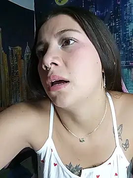 Snapshot of CharlotteSex_ chatting on June 25, 5:56 am CharlotteSex online show from June 25, 5:56 am