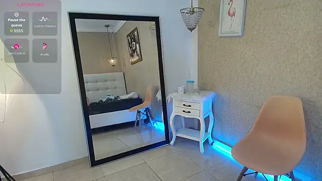 Snapshot of Miladiosa chatting on October 24, 12:23 pm Miladiosa online show from October 24, 12:23 pm