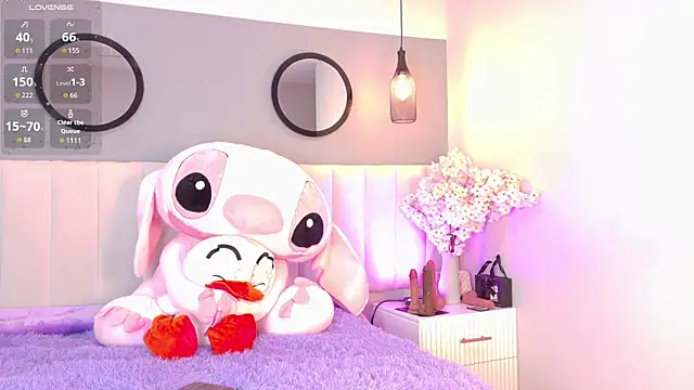 amy miller1 online show from February 4, 8:14 pm