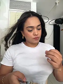 Snapshot of alana_dantes chatting on November 2, 3:03 pm alana dantes online show from November 2, 3:03 pm