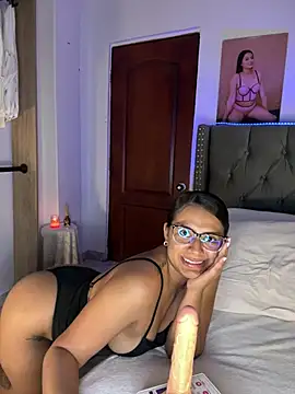 ema zoe online show from June 9, 12:00 am