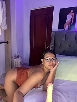 ema zoe online show from June 25, 12:10 am