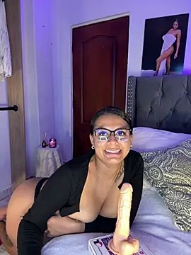 ema zoe online show from July 23, 1:08 am