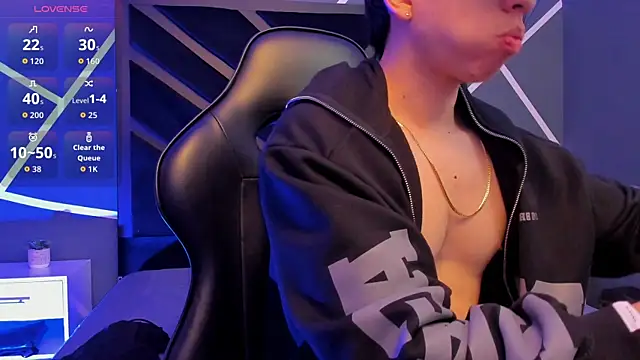 Eryonbradley online show from October 7, 11:40 am