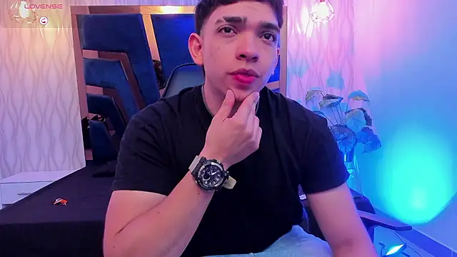 Eryonbradley online show from February 12, 1:22 am