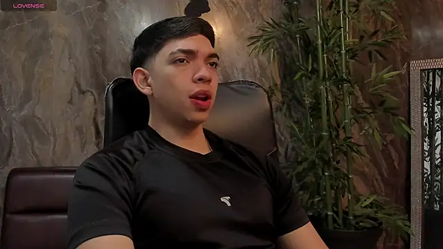 Eryonbradley online show from March 11, 11:27 am