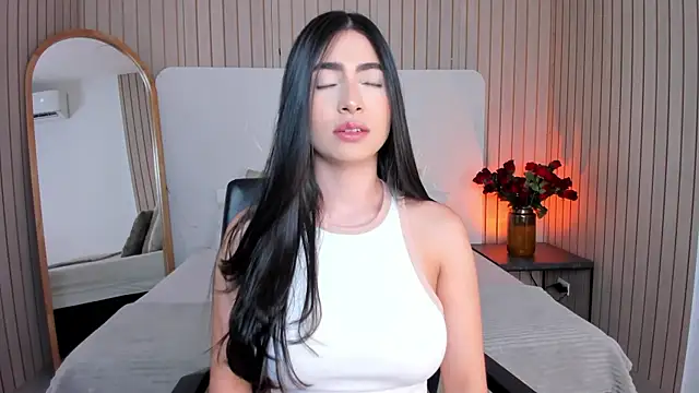 EmelyParker online show from August 1, 2:22 am