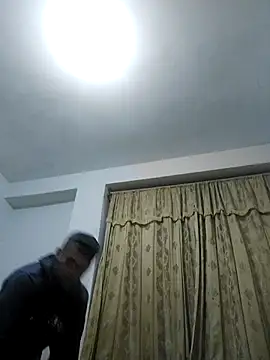 Snapshot of luislimafuego chatting on September 22, 5:20 am luislimafuego online show from September 22, 5:20 am